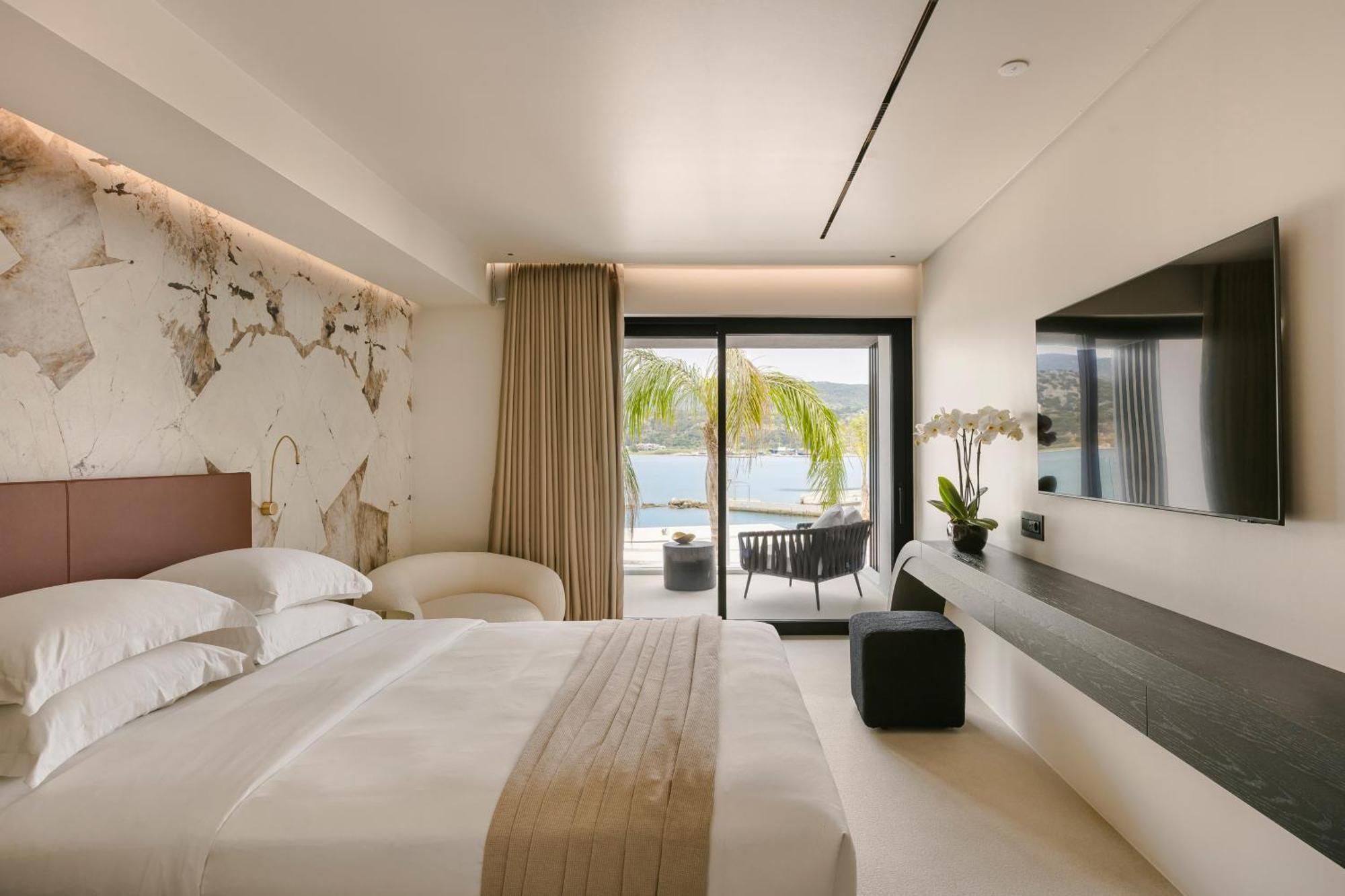 Casaly Hotel & Spa Аргостолион Екстериор снимка